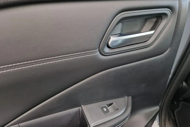 Nissan Qashqai din 2024 cu 7.504 km - oferta NIS123801 - foto 21