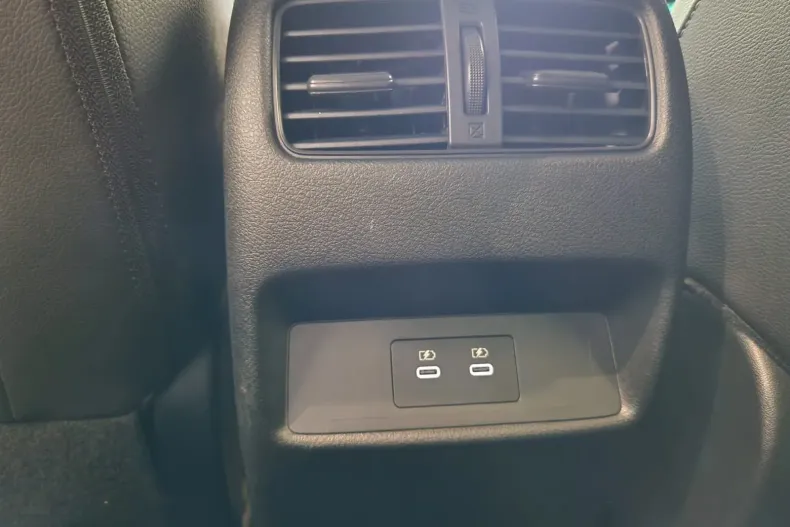 Nissan Qashqai din 2024 cu 7.504 km - oferta NIS123801 - foto 22