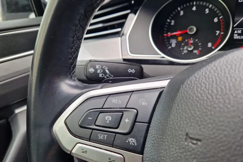 Volkswagen Passat din 2020 cu 99.578 km - oferta VOL123804 - foto 11