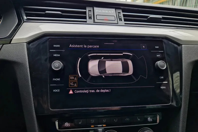 Volkswagen Passat din 2020 cu 99.578 km - oferta VOL123804 - foto 15