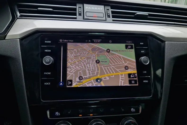 Volkswagen Passat din 2020 cu 99.578 km - oferta VOL123804 - foto 16