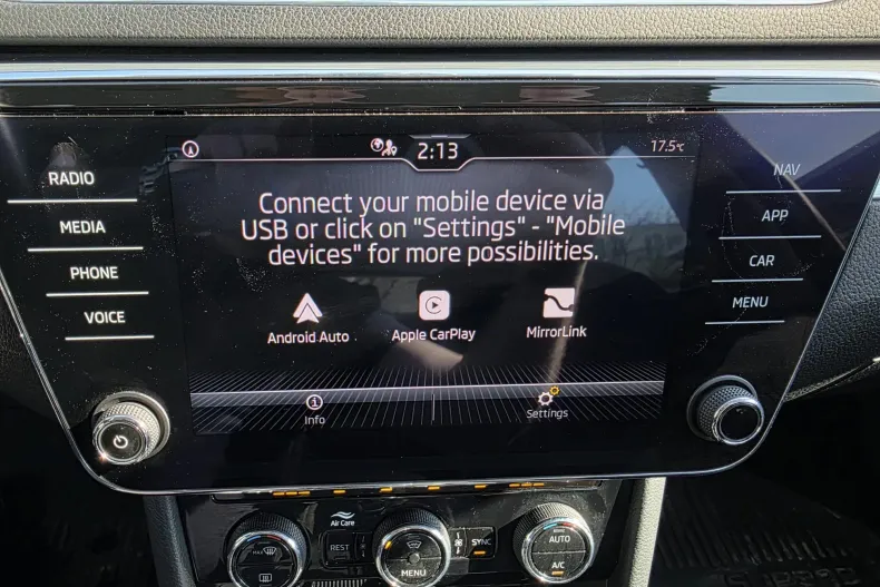 Skoda Superb din 2020 cu 104.850 km - oferta SKO123814 - foto 14