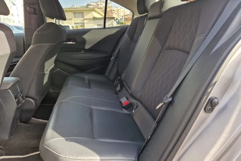 Toyota Corolla din 2021 cu 81.376 km - oferta TOY123816 - foto 21