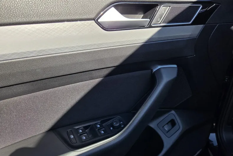 Volkswagen Passat din 2020 cu 95.160 km - oferta VOL123817 - foto 9