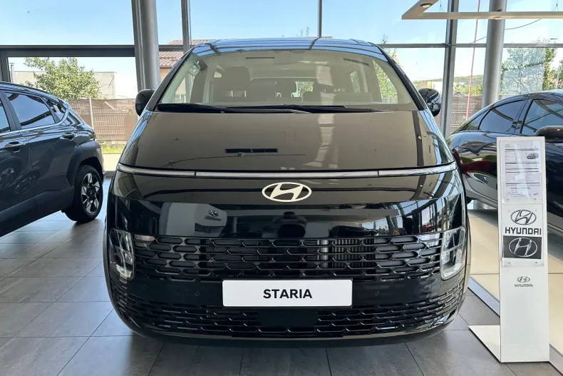 Hyundai STARIA din 2025 cu 1 km - oferta HYU123833 - foto 1