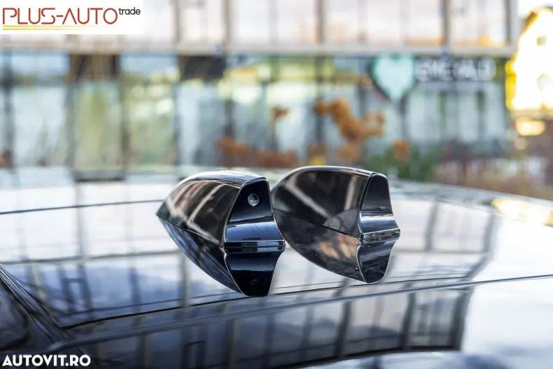 Land Rover Range Rover din 2023 cu 30.000 km - oferta LAN123842 - foto 19