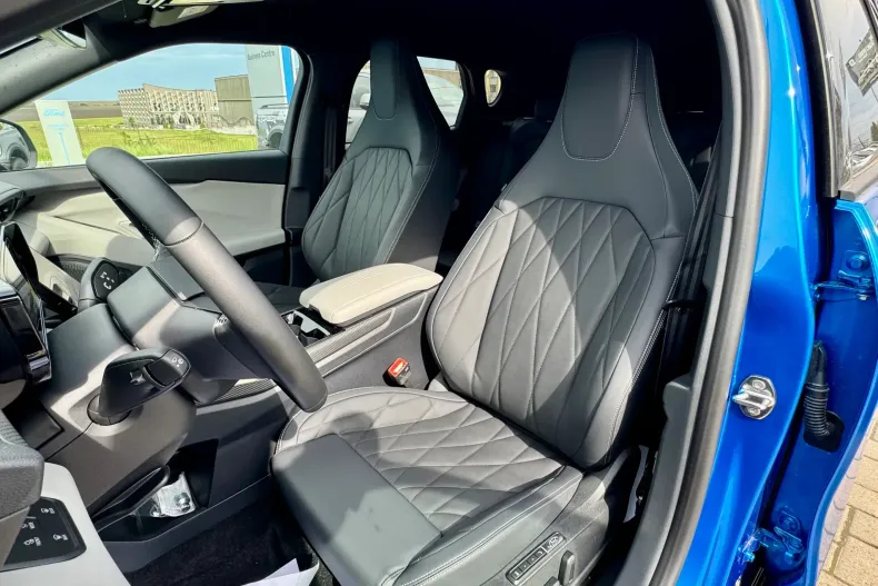 Ford Capri din 2025 cu 1.500 km - oferta FOR123856 - foto 14