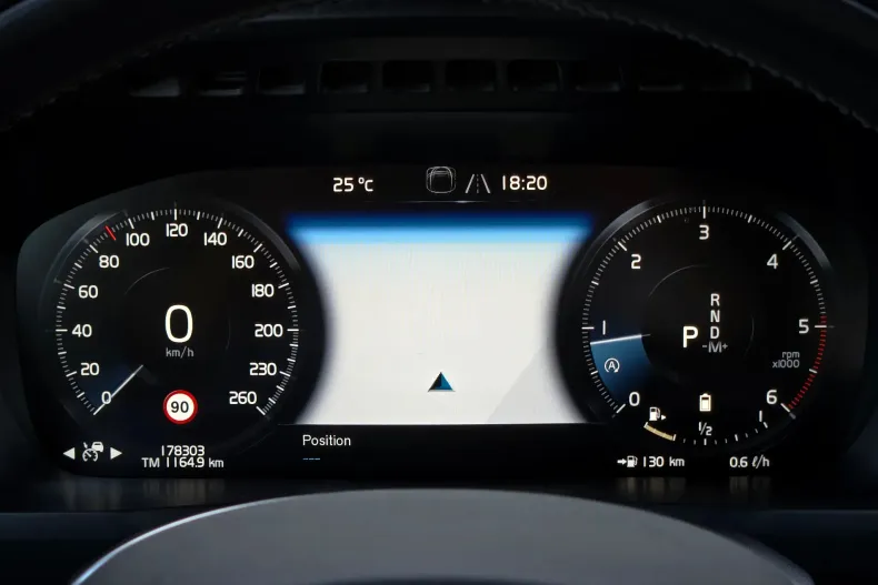 Volvo XC90 din 2020 cu 178.200 km - oferta VOL123863 - foto 22