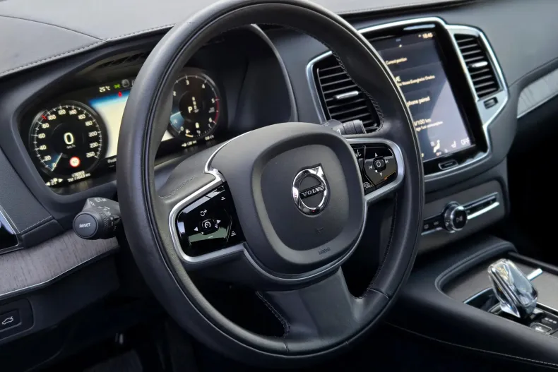 Volvo XC90 din 2020 cu 178.200 km - oferta VOL123863 - foto 38