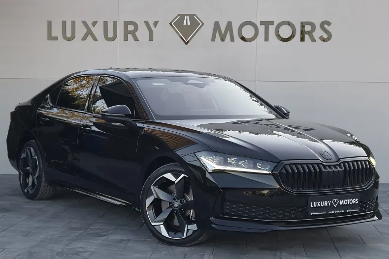 Skoda Superb din 2025 cu 6.500 km - oferta SKO123867 - foto 2