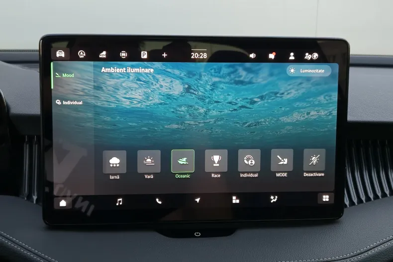 Skoda Superb din 2025 cu 6.500 km - oferta SKO123867 - foto 13