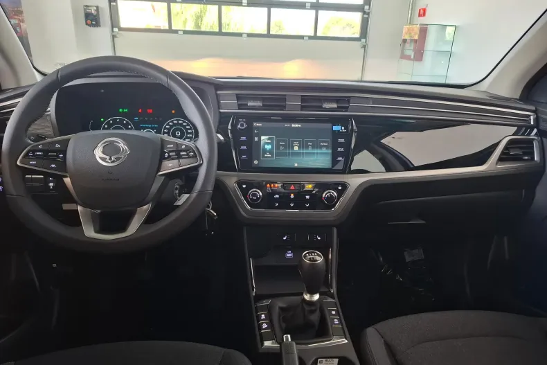 KG Mobility Korrando din 2025 cu 9 km - oferta KGM123873 - foto 10