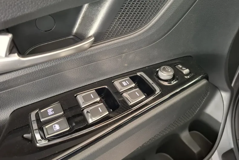 KG Mobility Korrando din 2025 cu 9 km - oferta KGM123873 - foto 12