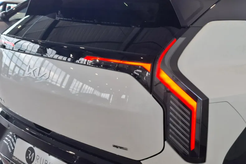 Kia EV3 din 2025 cu 1 km - oferta KIA123881 - foto 9