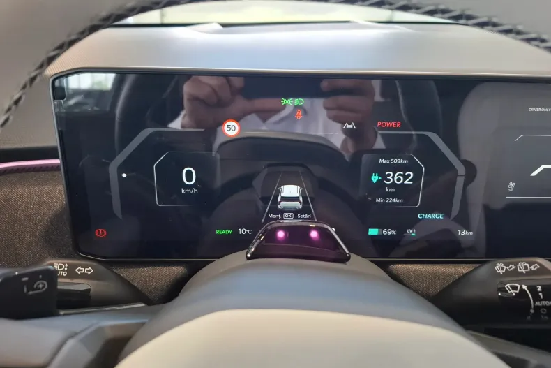 Kia EV3 din 2025 cu 1 km - oferta KIA123881 - foto 22