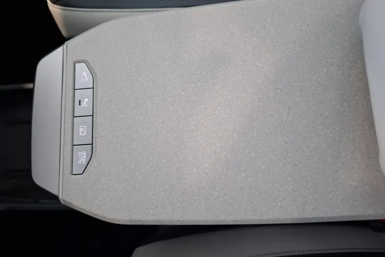 Kia EV3 din 2025 cu 1 km - oferta KIA123881 - foto 28