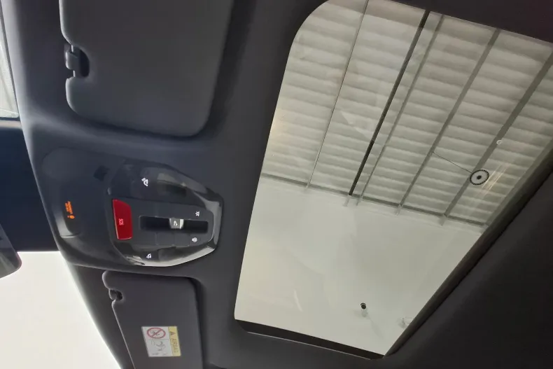 Kia EV3 din 2025 cu 1 km - oferta KIA123881 - foto 38