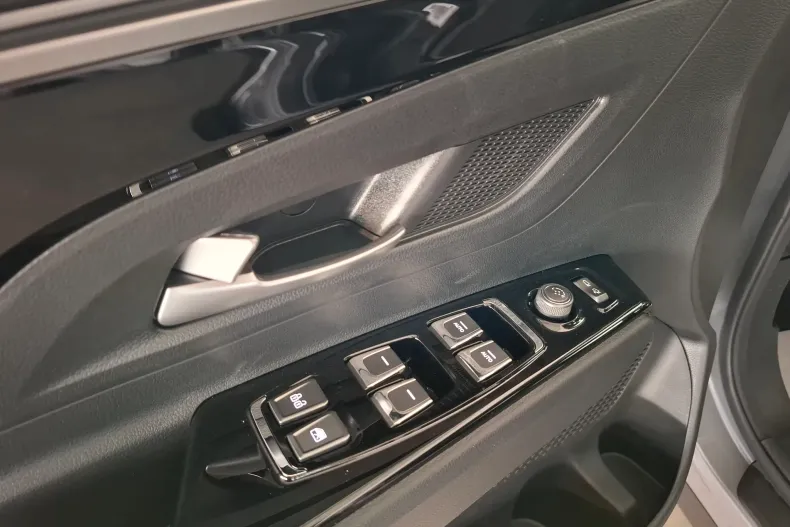 Ssangyong Korando din 2024 cu 10 km - oferta SSA123884 - foto 12