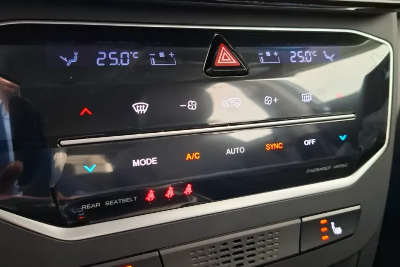 Ssangyong Tivoli din 2024 cu 8 km - oferta SSA123885 - foto 21