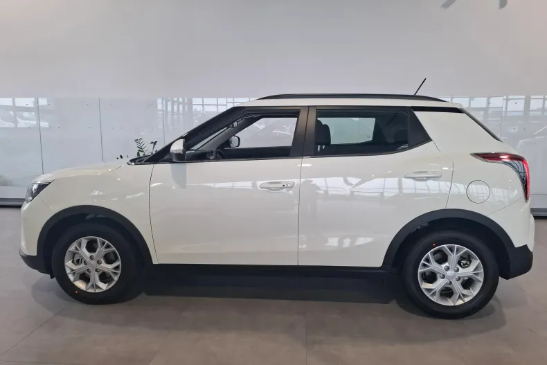 Ssangyong Tivoli din 2024 cu 8 km - oferta SSA123887 - foto 2