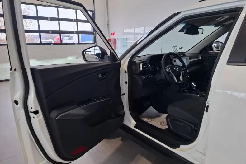 Ssangyong Tivoli din 2024 cu 8 km - oferta SSA123887 - foto 8