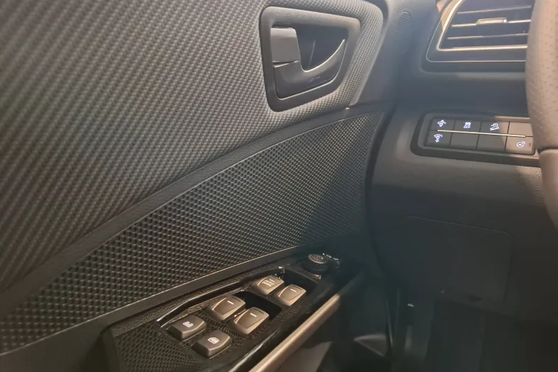 Ssangyong Tivoli din 2024 cu 8 km - oferta SSA123887 - foto 17