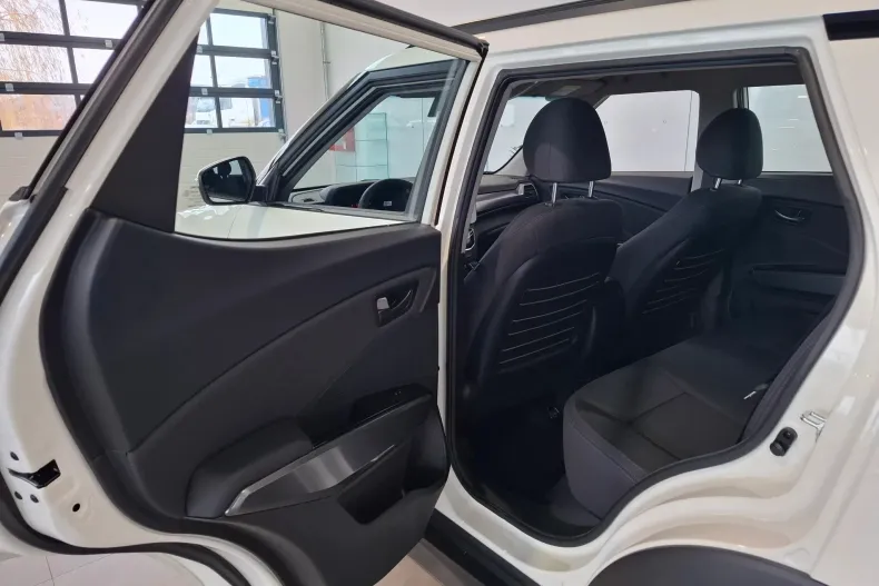 Ssangyong Tivoli din 2024 cu 8 km - oferta SSA123887 - foto 34