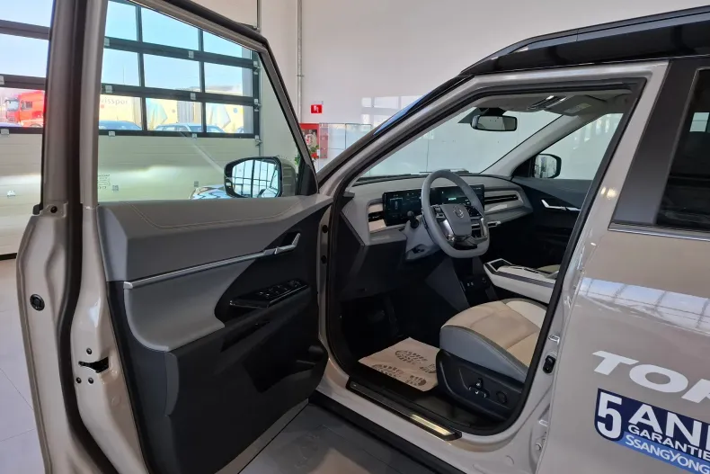 Ssangyong Torres din 2024 cu 750 km - oferta SSA123891 - foto 9