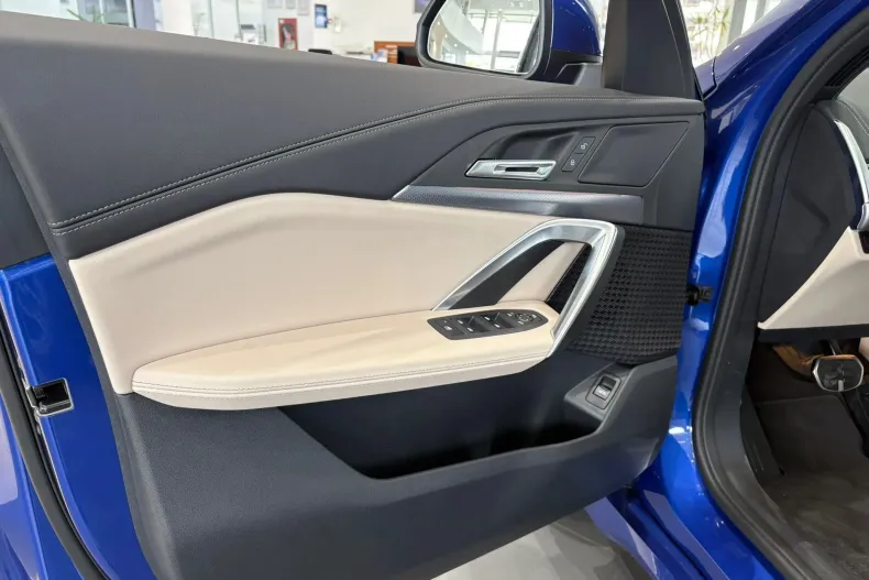 BMW iX1 din 2025 cu 1 km - oferta BMW123914 - foto 12