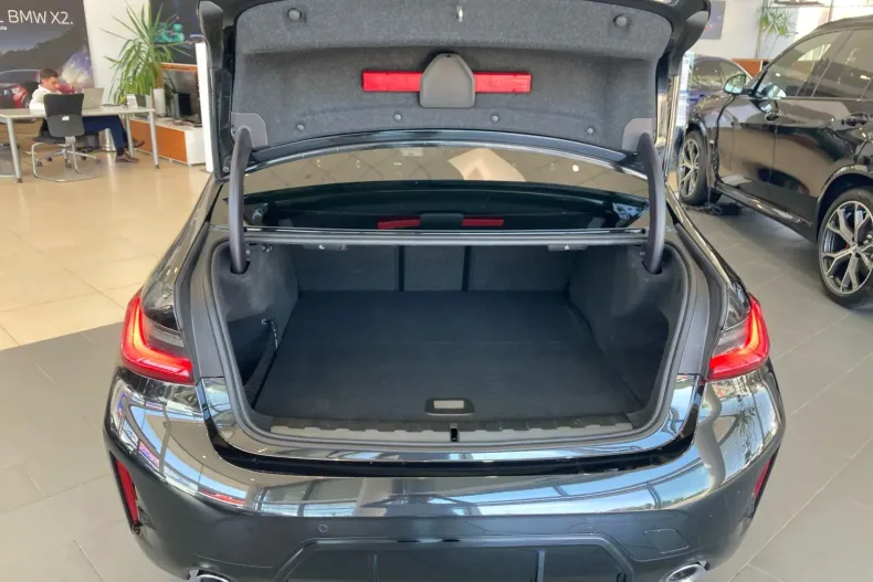 BMW Seria 3 din 2023 cu 7.400 km - oferta BMW123924 - foto 13