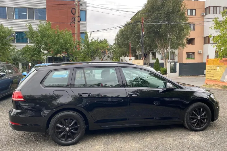 Volkswagen Golf din 2020 cu 144.000 km - oferta VOL123929 - foto 3