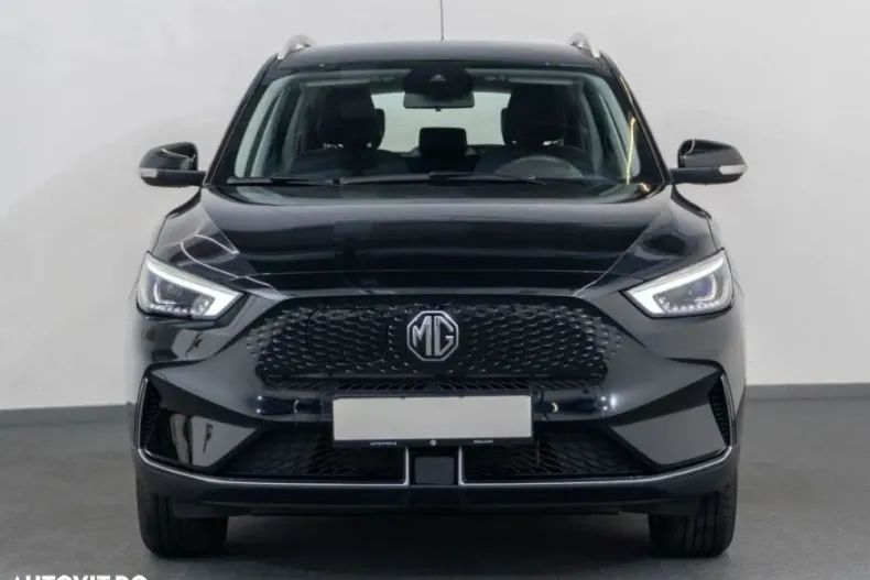 MG ZS EV din 2023 cu 7.900 km - oferta MG0123931 - foto 2