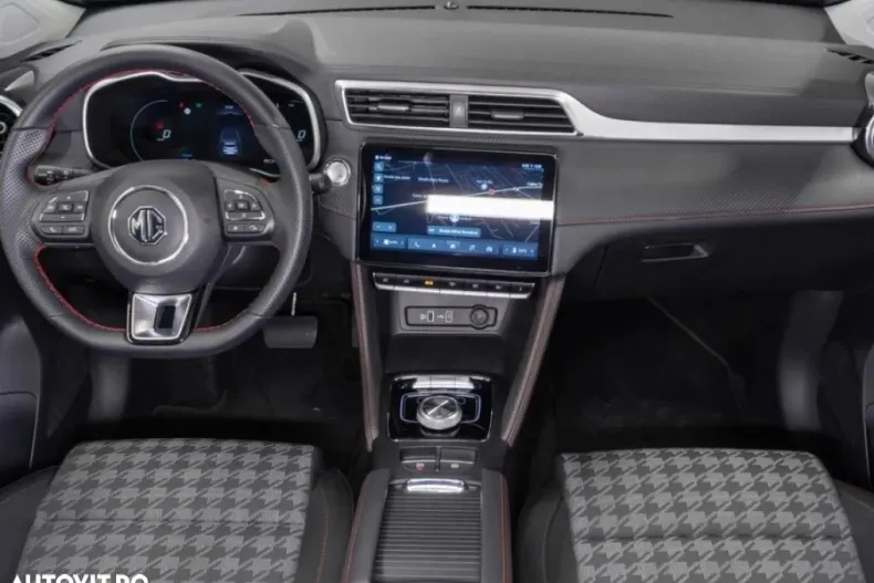 MG ZS EV din 2023 cu 7.900 km - oferta MG0123931 - foto 10