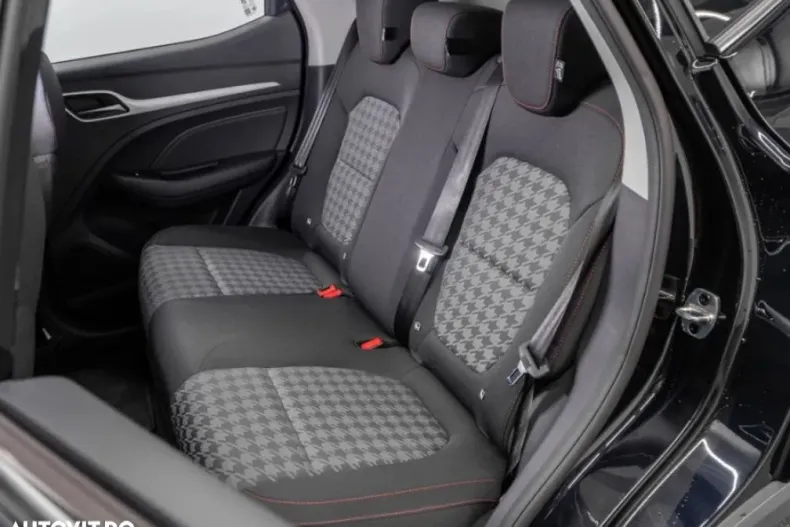 MG ZS EV din 2023 cu 7.900 km - oferta MG0123931 - foto 16