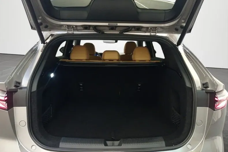 MG HS din 2025 cu 2.000 km - oferta MG0123932 - foto 17