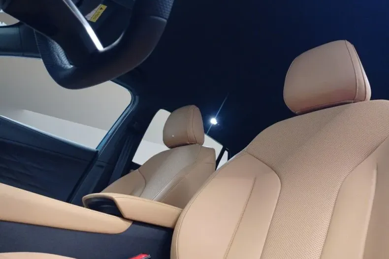 MG HS din 2025 cu 2.000 km - oferta MG0123933 - foto 18