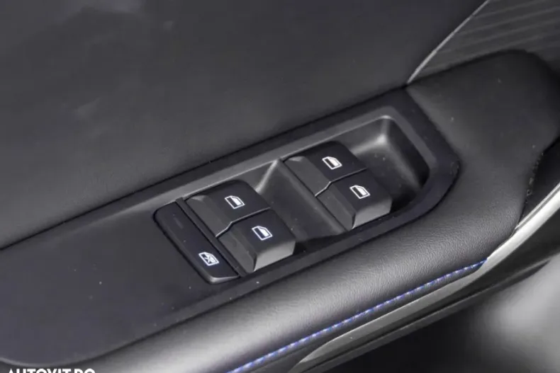 MG MG4 din 2023 cu 6.100 km - oferta MG0123939 - foto 13