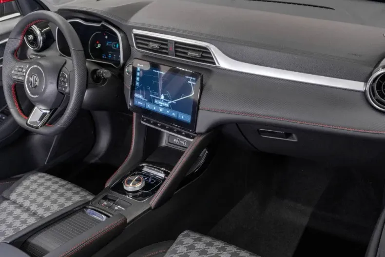 MG ZS EV din 2024 cu 5 km - oferta MG0123940 - foto 12