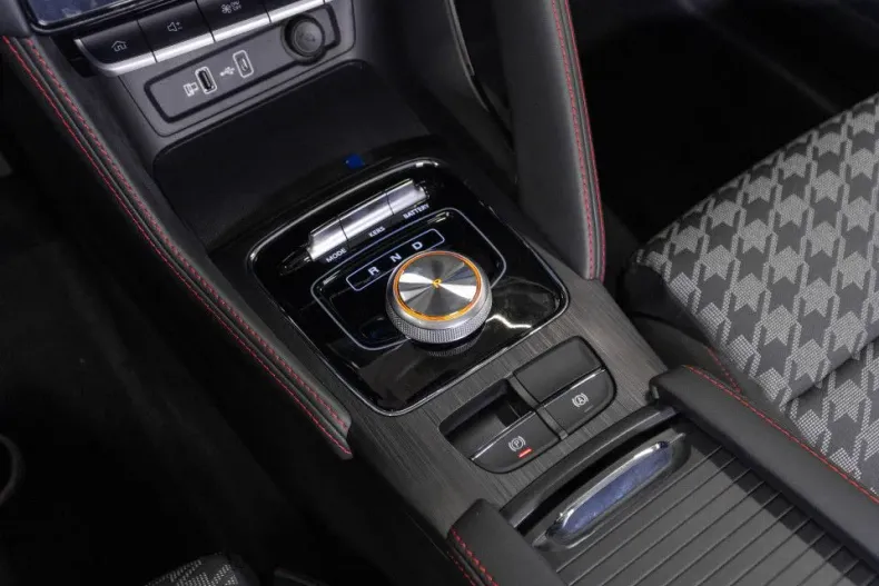 MG ZS EV din 2024 cu 5 km - oferta MG0123940 - foto 21