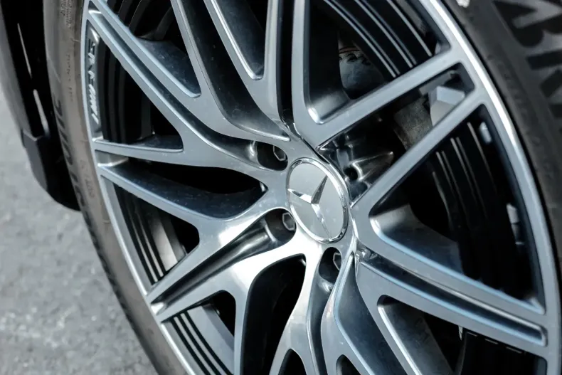 Mercedes-Benz GLC din 2024 cu 9.900 km - oferta MER123974 - foto 10