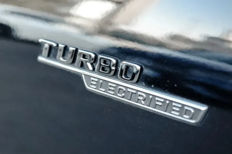 Mercedes-Benz GLC din 2024 cu 9.900 km - oferta MER123974 - foto 11