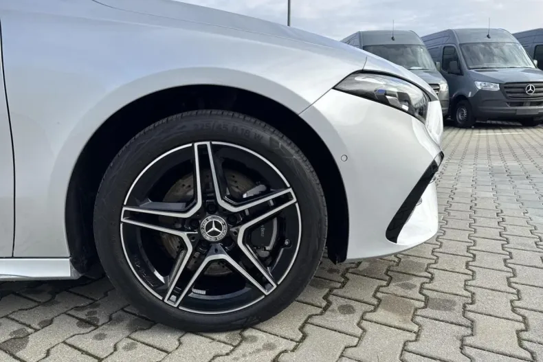 Mercedes-Benz A din 2023 cu 12.853 km - oferta MER123981 - foto 15