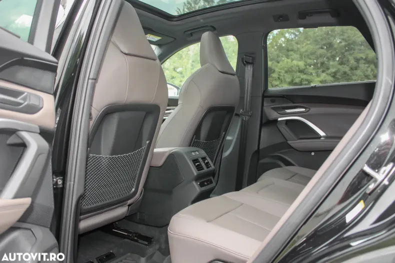 Audi Q5 din 2025 cu 9.900 km - oferta AUD123988 - foto 14