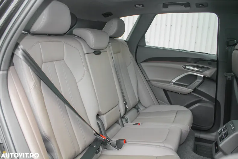 Audi Q5 din 2025 cu 9.900 km - oferta AUD123988 - foto 15