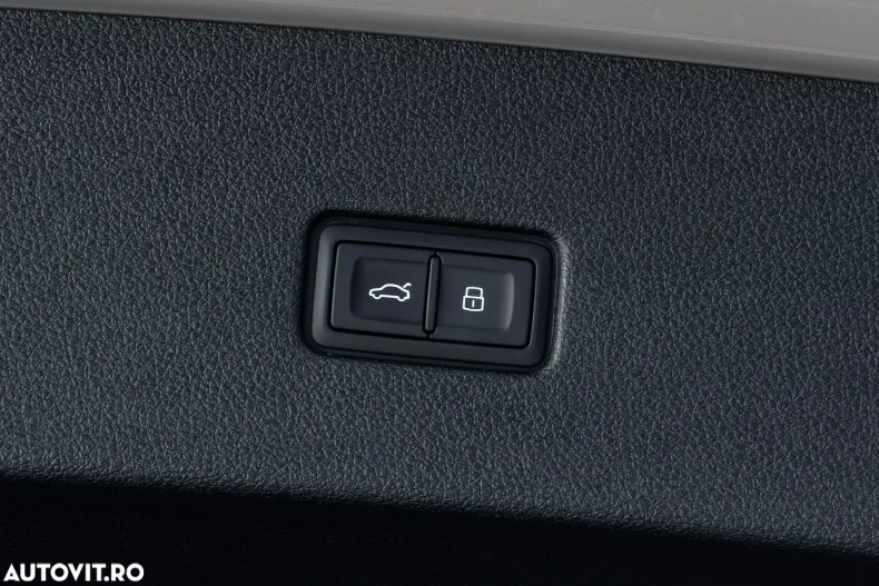 Audi Q8 din 2025 cu 9.600 km - oferta AUD123996 - foto 25