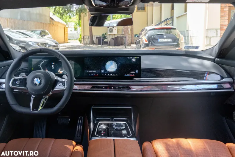 BMW Seria 7 din 2025 cu 10.900 km - oferta BMW124000 - foto 7