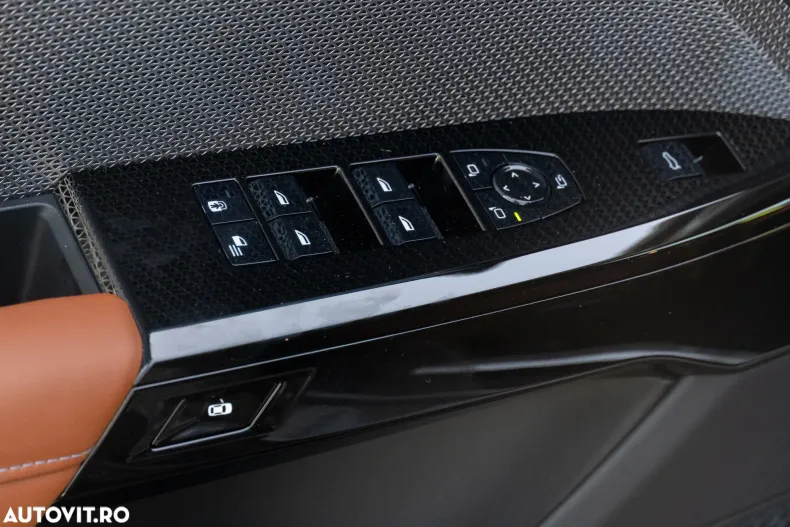 BMW Seria 7 din 2025 cu 10.900 km - oferta BMW124000 - foto 18