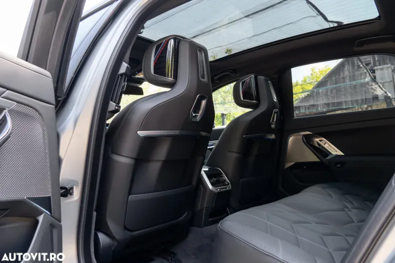 BMW Seria 7 din 2025 cu 12.500 km - oferta BMW124006 - foto 15