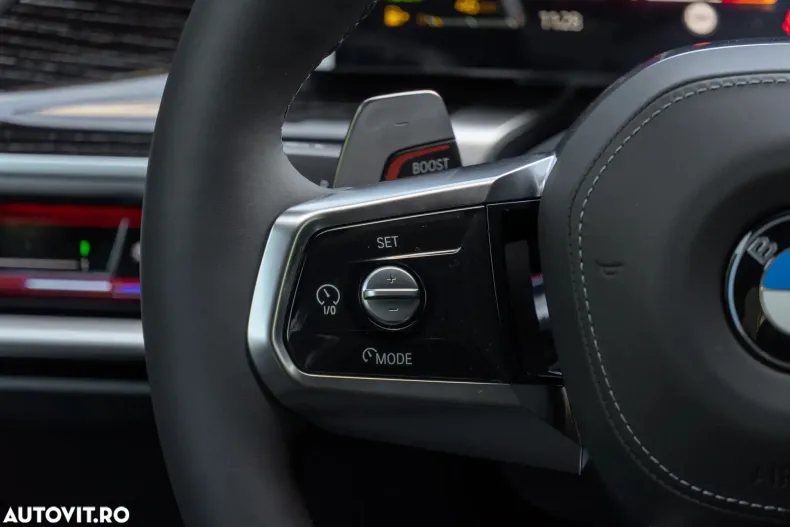 BMW Seria 7 din 2025 cu 12.500 km - oferta BMW124006 - foto 22