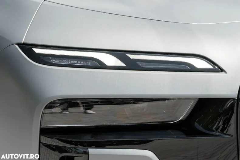BMW Seria 7 din 2025 cu 12.500 km - oferta BMW124006 - foto 28